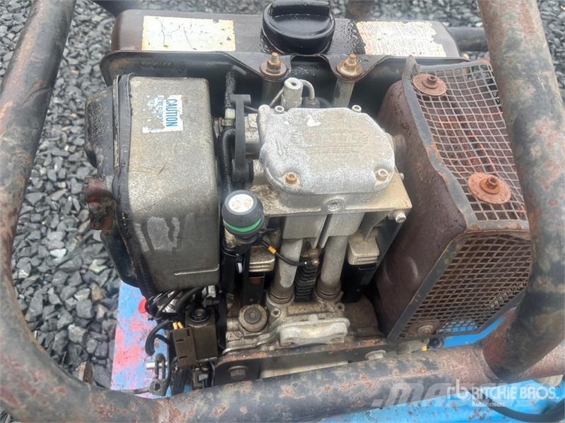 Dynapac Reversible Vibratory Plate Compactor دكاكات أفقية
