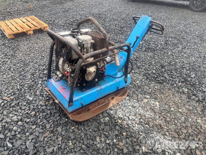 Dynapac Reversible Vibratory Plate Compactor دكاكات أفقية