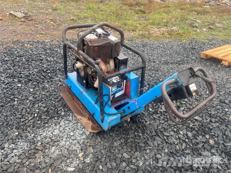Dynapac Reversible Vibratory Plate Compactor دكاكات أفقية