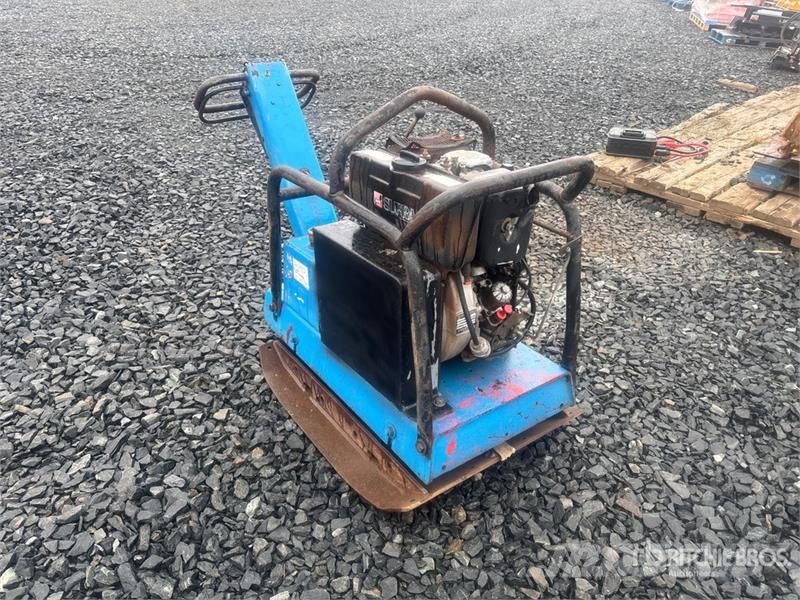 Dynapac Reversible Vibratory Plate Compactor دكاكات أفقية