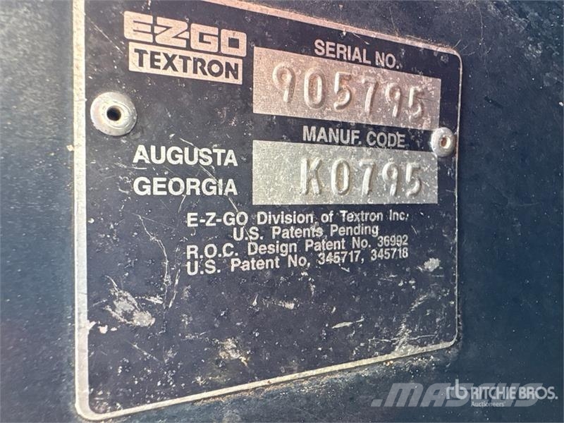 E-Z-GO Electric Golf Cart (Inoperable) Golf carts