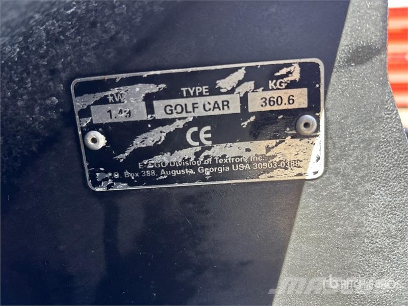 E-Z-GO Electric Golf Cart (Inoperable) Golf carts