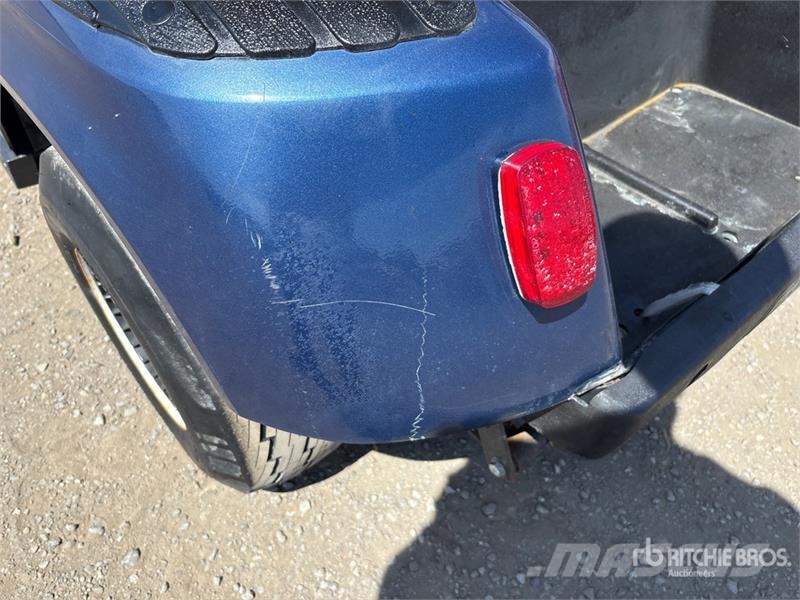 E-Z-GO Electric Golf Cart (Inoperable) Golf carts