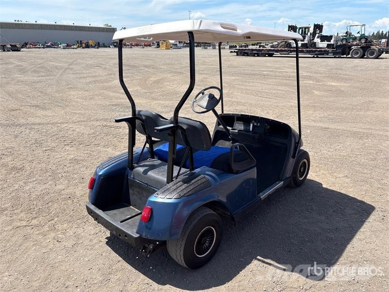 E-Z-GO Electric Golf Cart (Inoperable) Golf carts