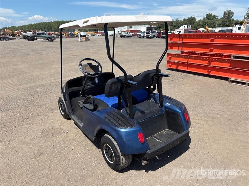 E-Z-GO Electric Golf Cart (Inoperable) Golf carts