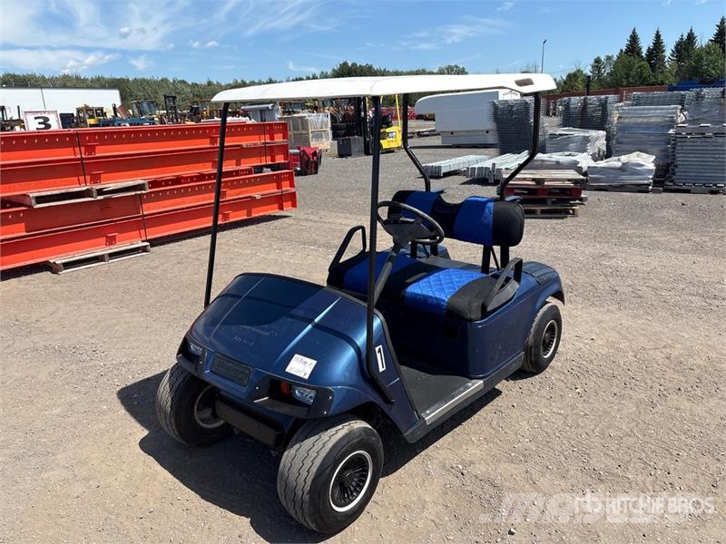 E-Z-GO Electric Golf Cart (Inoperable) Golf carts