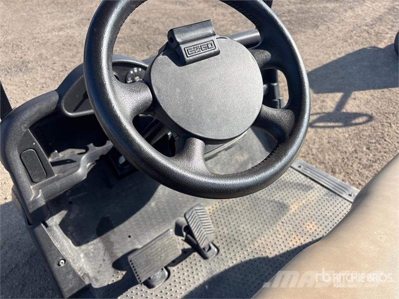 E-Z-GO TXT 48 Carros de golfe