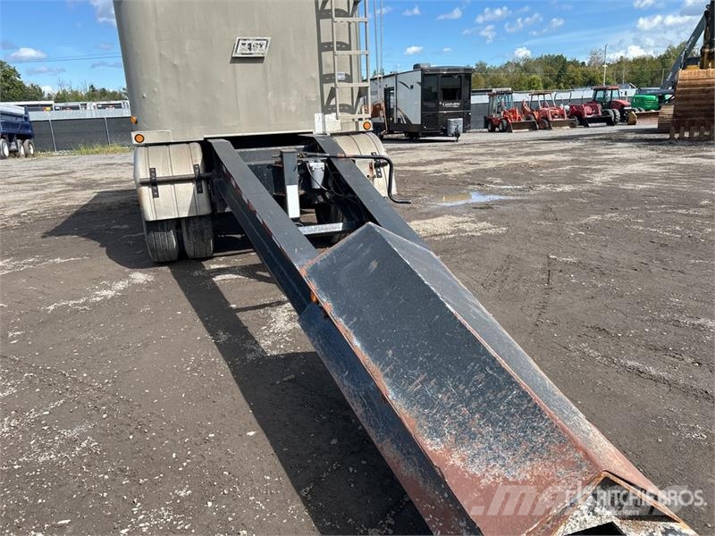  East 17 ft Tri/A Pup Dump Trailer Kiper prikolice
