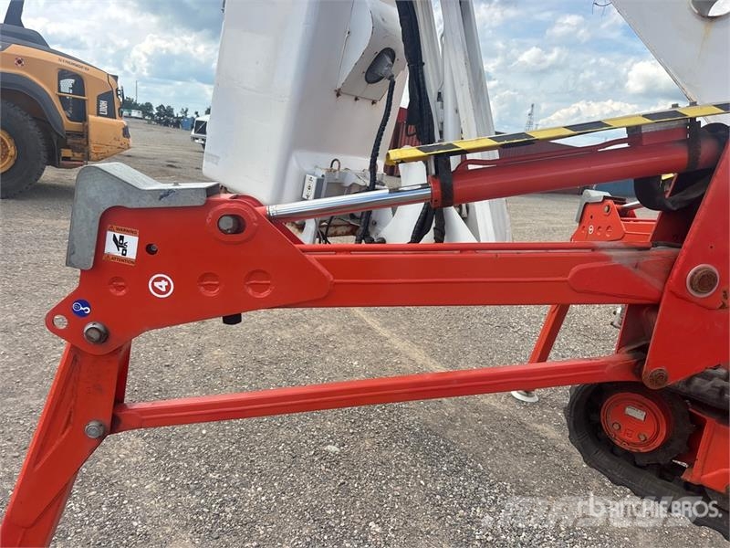  Easy Lift R210 Crawler Diesel Articulating Boom Li Plataformas con brazo de elevación manual