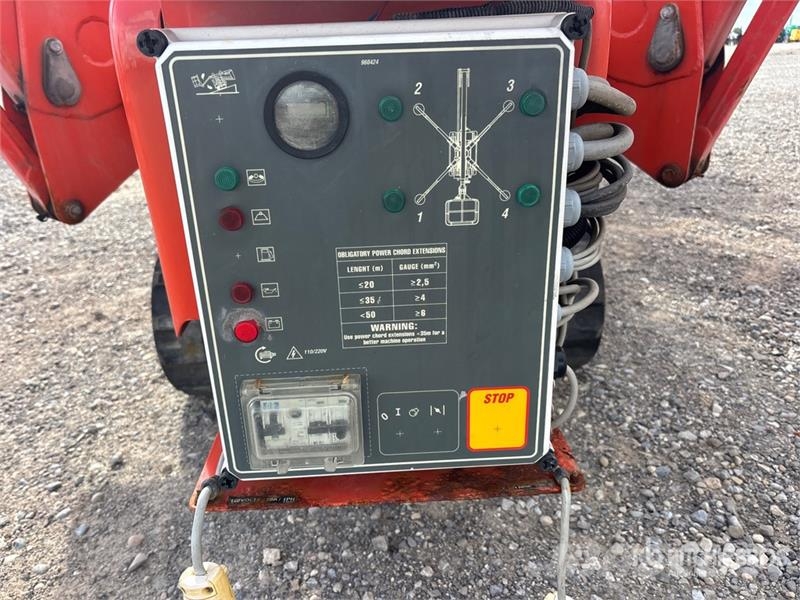  Easy Lift R210 Crawler Diesel Articulating Boom Li Plataformas con brazo de elevación manual