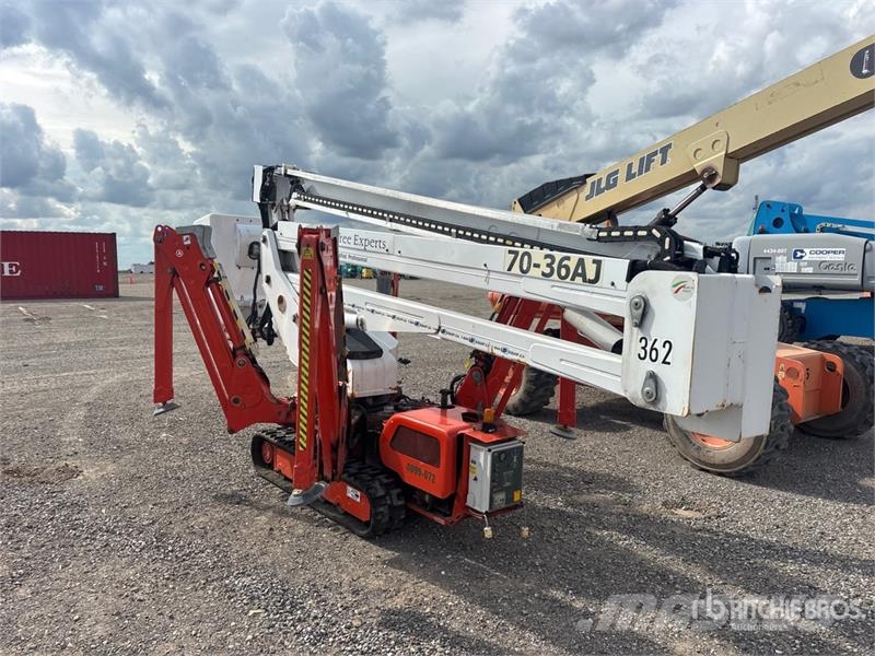  Easy Lift R210 Crawler Diesel Articulating Boom Li Plataformas con brazo de elevación manual