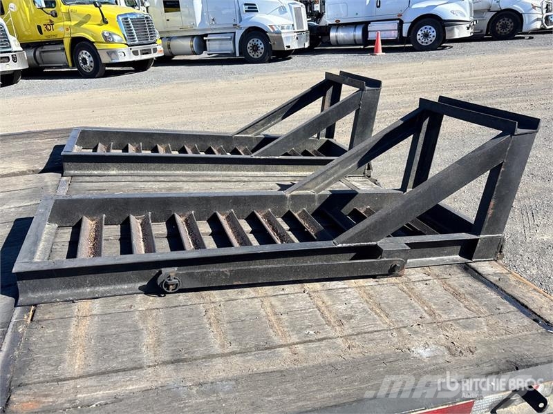 Econoline MP102 10000 lb 23 ft T/A Equipment Trailer 清障车