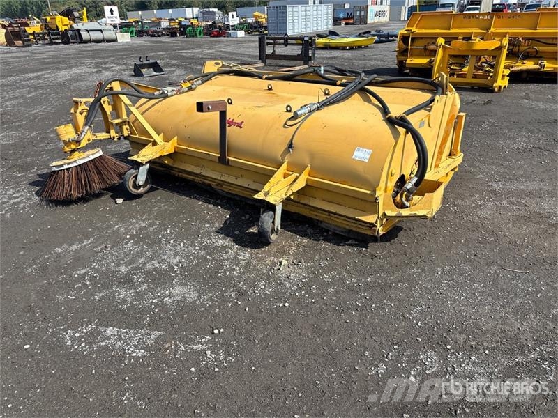 Eddynet RC2407 92 in Skid Steer Broom Süpürgeler
