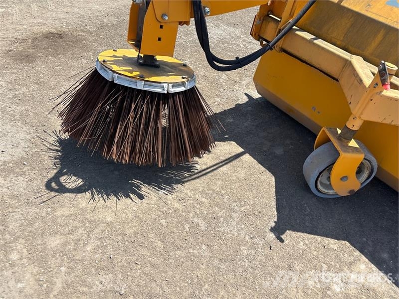 Eddynet RPHB32-04 56 in Broom Attachment Süpürgeler