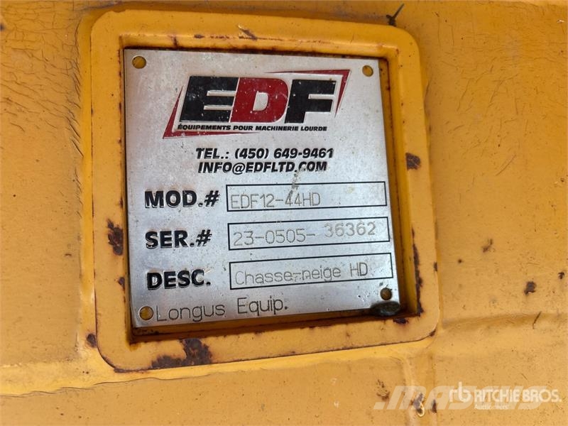 EDF -12-44HD 12 ft Reversing Snow Pusher Snežne daske i plugovi