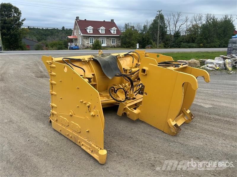  EDF 9 ft Hydraulic Reversing Snow Plow - Fits Whee Snøploger- og skjær