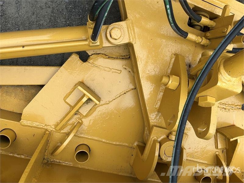  EDF 9 ft Hydraulic Reversing Snow Plow - Fits Whee Snøploger- og skjær