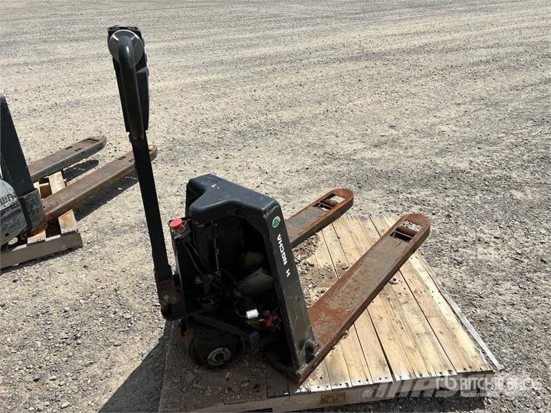  Electric Pallet Jack (Inoperable) Rokas palešu ratiņi