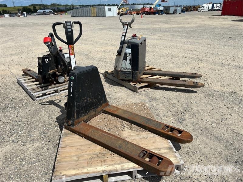  Electric Pallet Jack (Inoperable) Rokas palešu ratiņi