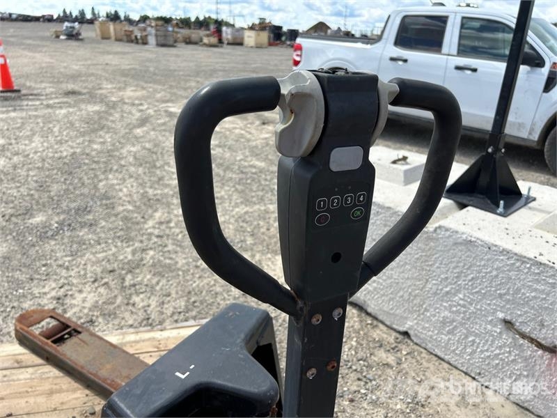  Electric Pallet Jack (Inoperable) Rokas palešu ratiņi