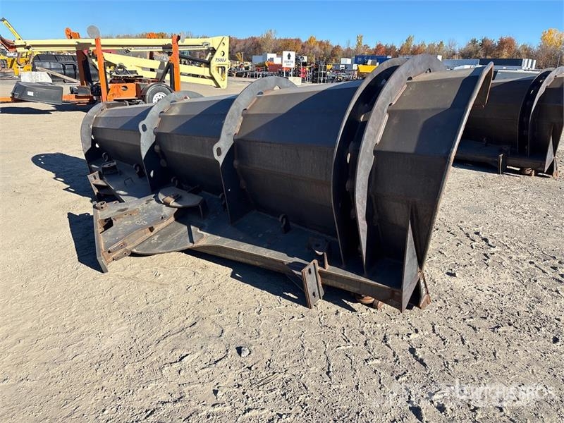  ELP 12 ft 1 Way Reversible Conical Snow Plow Снігоочищувальні ножі та плуги