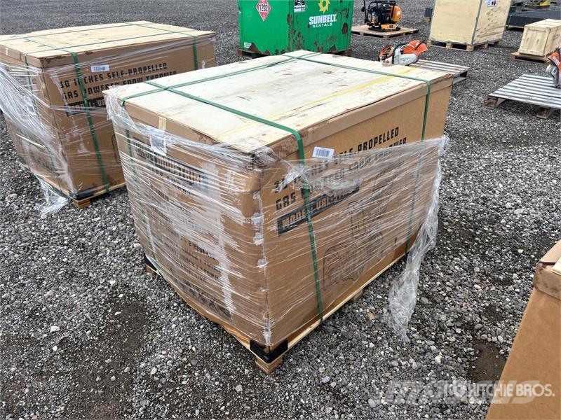EMC VAL-ST1130 30 in Tracked Snow Blower (Unused) Sneeuwblazers