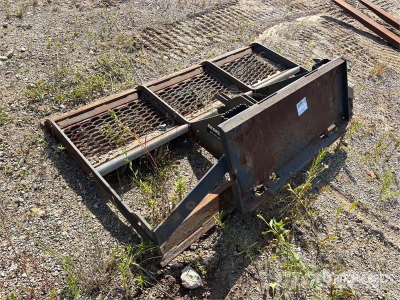 Erskine 77 in Skid Steer Landplane Sleepeggen