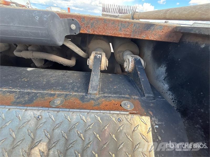 Etnyre Perimeter Tri/A Lowboy Trailer Nizki nakladalci