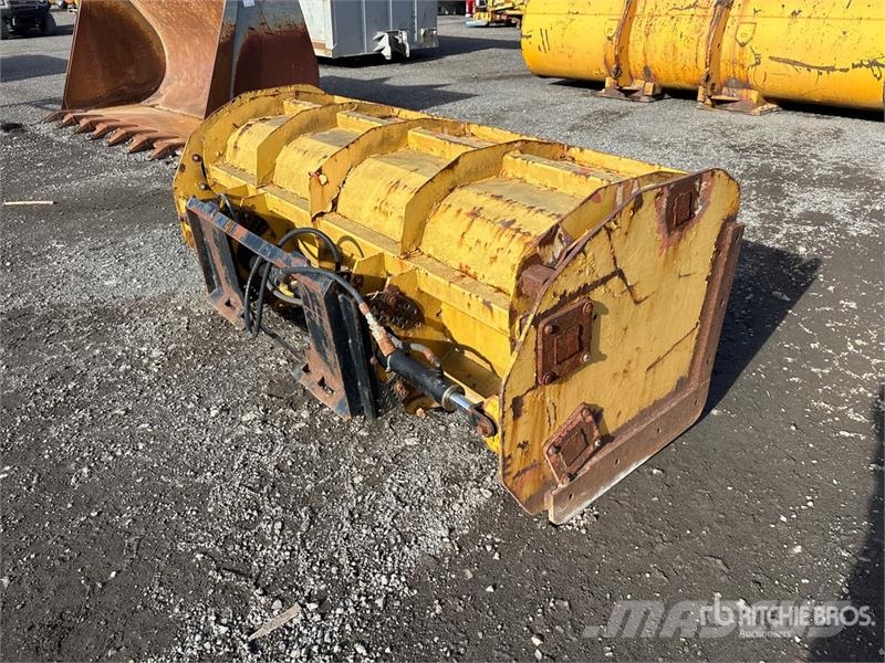 Extendable 7-13 ft Snow Pusher - Fits Skid steer Снежные отвалы и плуги