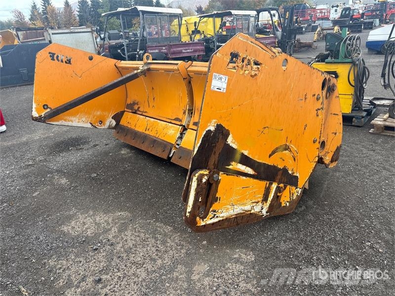 Extendable 8 -14 ft Snow Plow Snow blades and plows