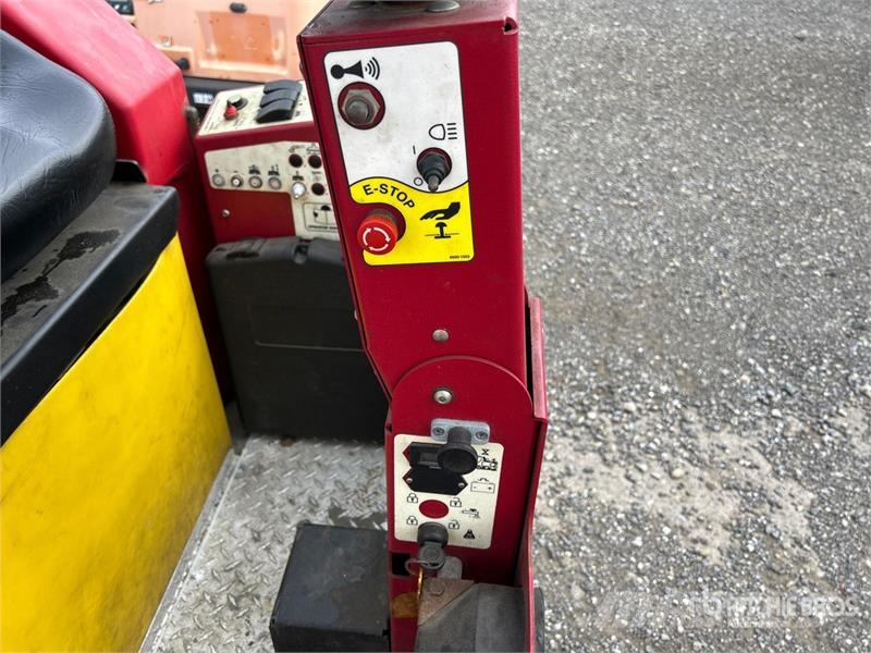 Factory Cat XR Ride-On Electric Floor Sweeper Other vegetable equipment
