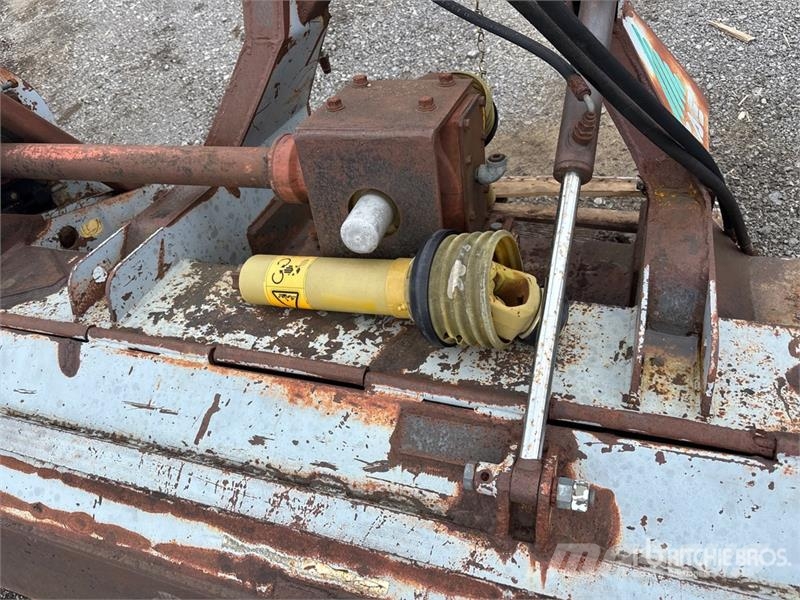 FAE 72 in Mulcher Attachment Utilaje silvicultura