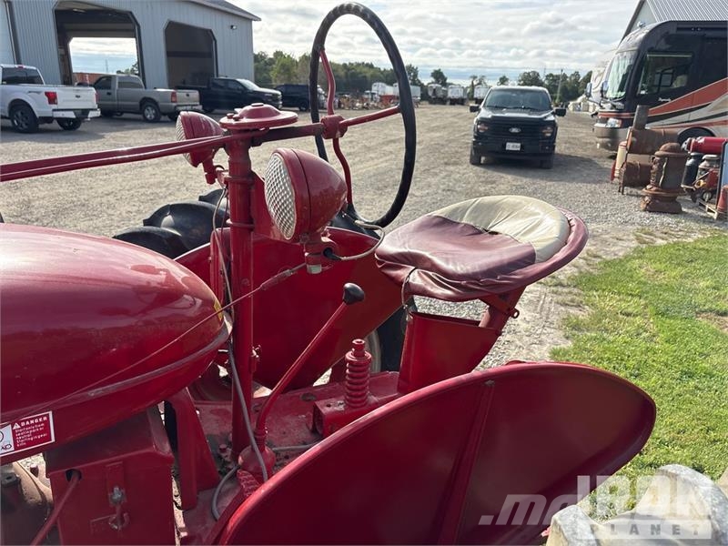 Farmall M 2WD Narrow Front Row Crop Antique Tractor Tractors