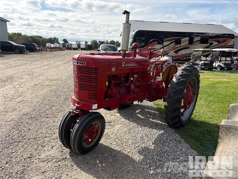 Farmall M 2WD Narrow Front Row Crop Antique Tractor Tractors
