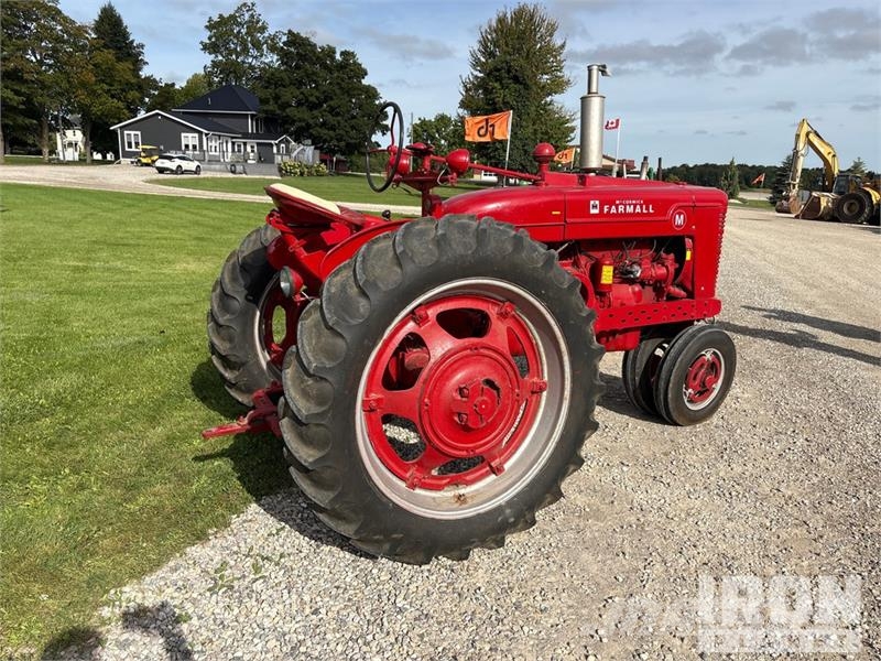 Farmall M 2WD Narrow Front Row Crop Antique Tractor Tractors