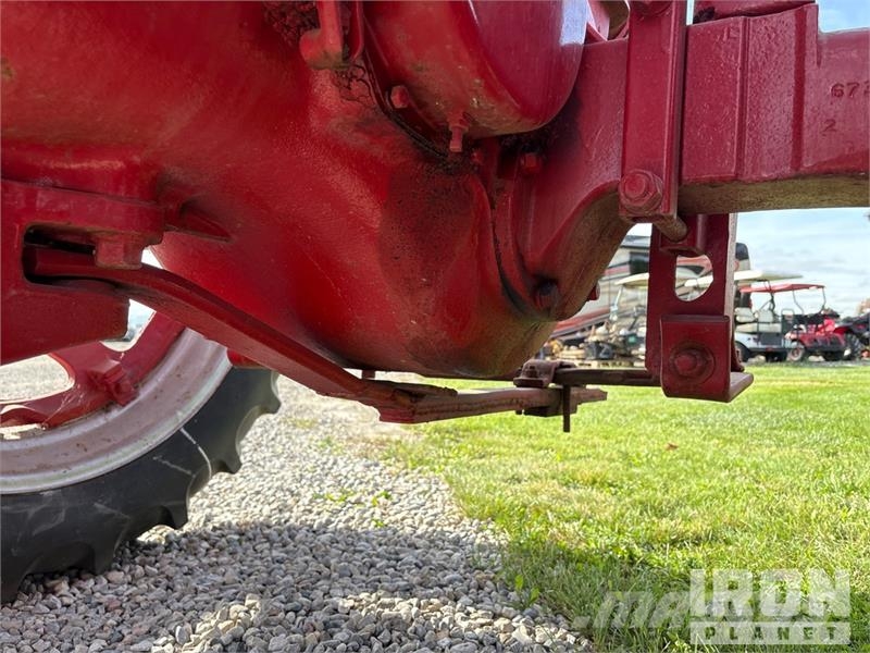 Farmall M 2WD Narrow Front Row Crop Antique Tractor Tractors