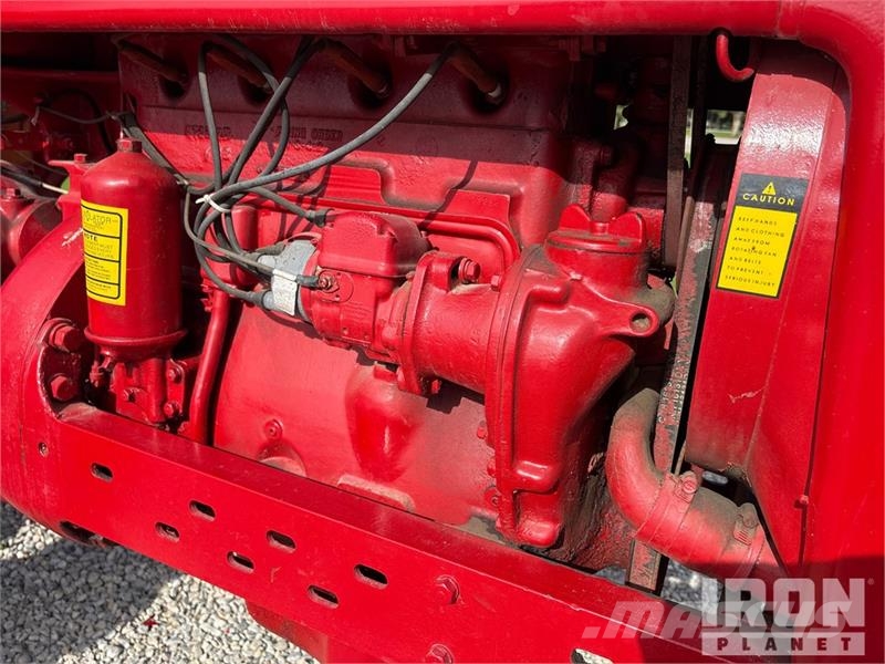 Farmall M 2WD Narrow Front Row Crop Antique Tractor Tractors