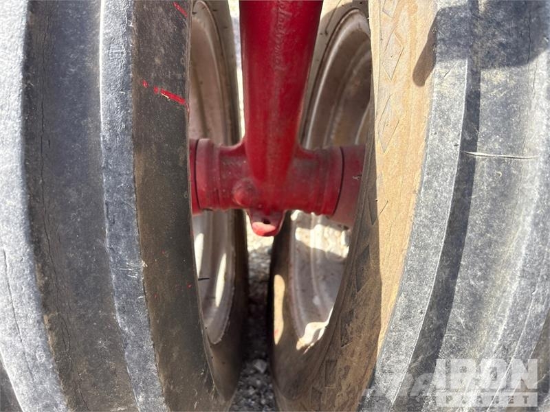 Farmall M 2WD Narrow Front Row Crop Antique Tractor Tractors