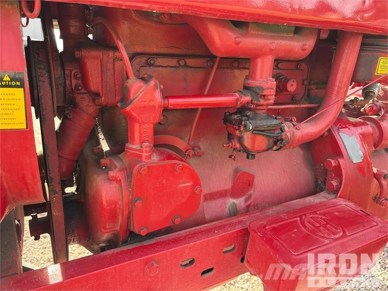Farmall M 2WD Narrow Front Row Crop Antique Tractor Tractors