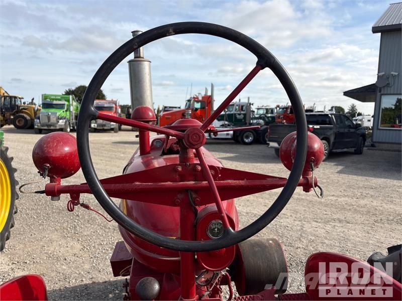 Farmall M 2WD Narrow Front Row Crop Antique Tractor Tractors