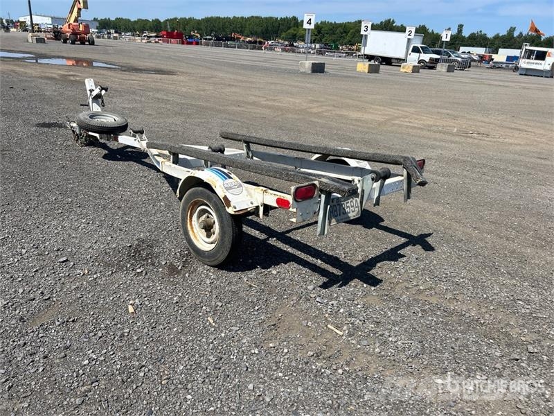  FBM 800B 13 ft S/A Boat Trailer Строителство - Други