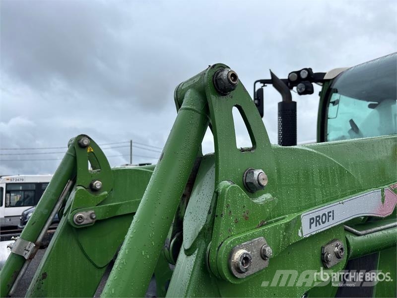 Fendt 714 Vario Tractoren