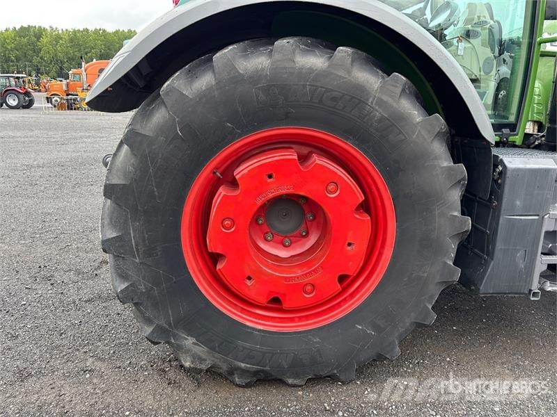 Fendt 714 Vario Tractoren