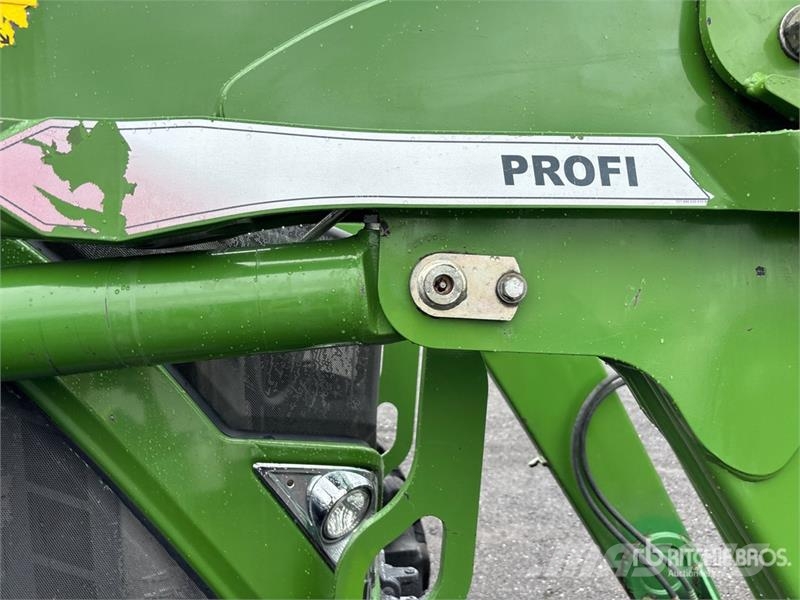Fendt 714 Vario Tractoren