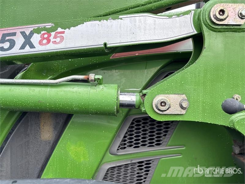 Fendt 714 Vario Tractoren