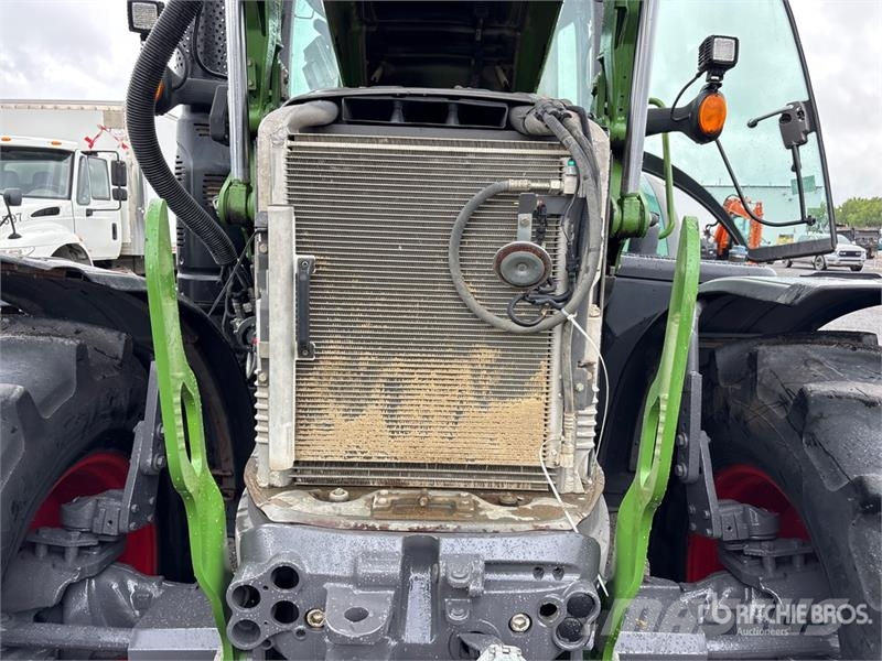 Fendt 714 Vario Tractoren