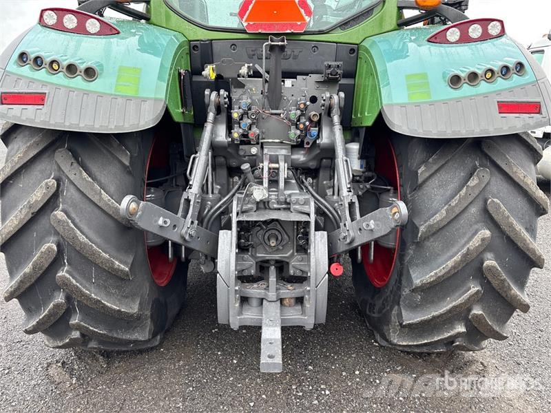 Fendt 714 Vario Tractoren