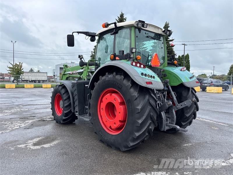 Fendt 714 Vario Tractoren