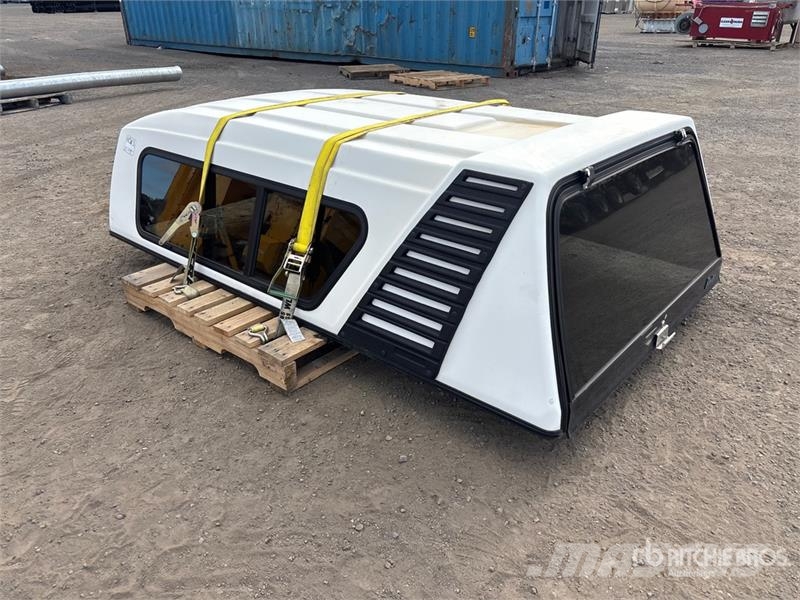 Fibrobec F9885 Truck Cap Cabines