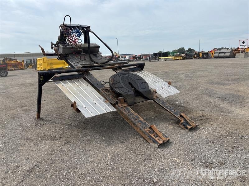 Fifth Wheel Plate with Frame Drugi deli